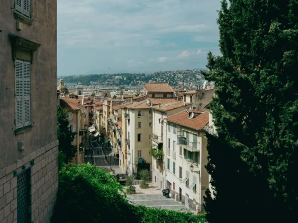 Déménager à Nice : conseils pratiques pour bien s’installer